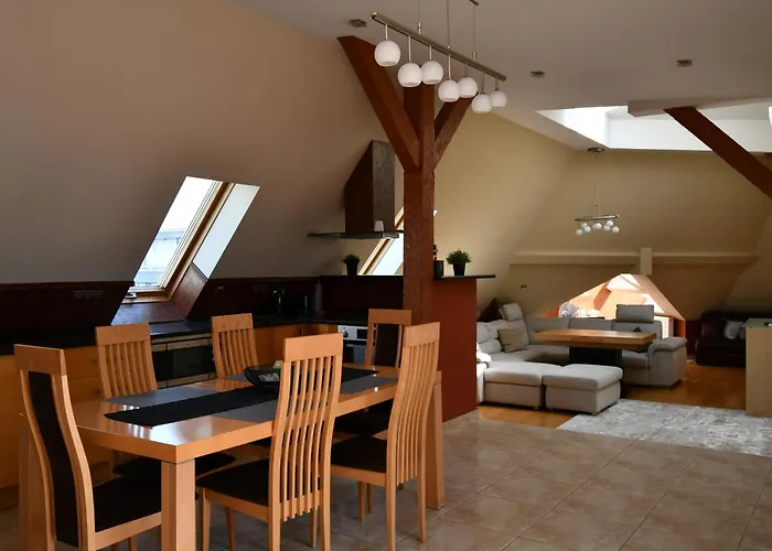 Anna Penthouse *