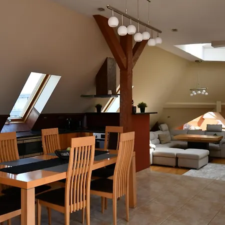 Anna Penthouse *